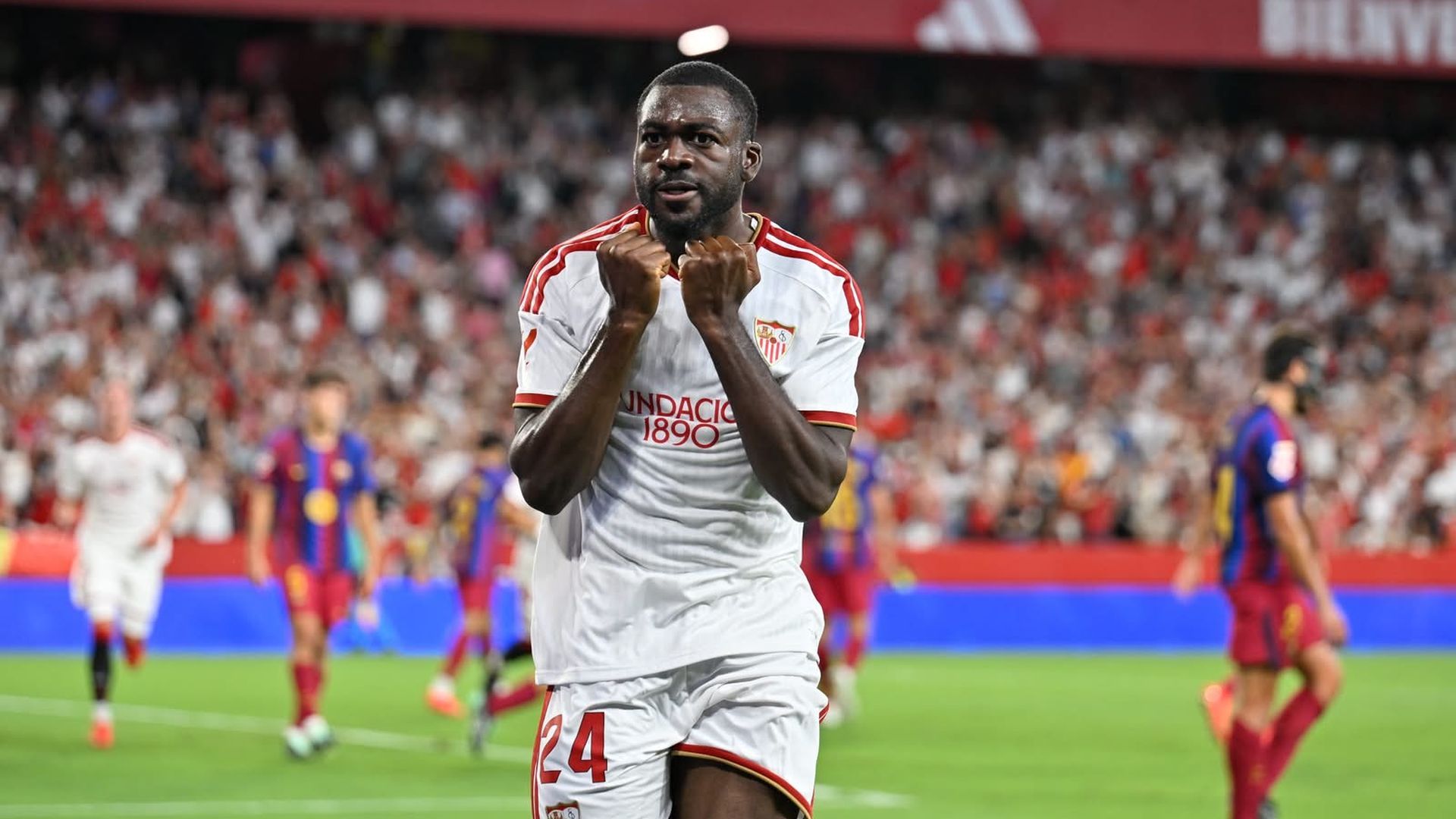 Fofana celebra su gol en el Sevilla-Barcelona