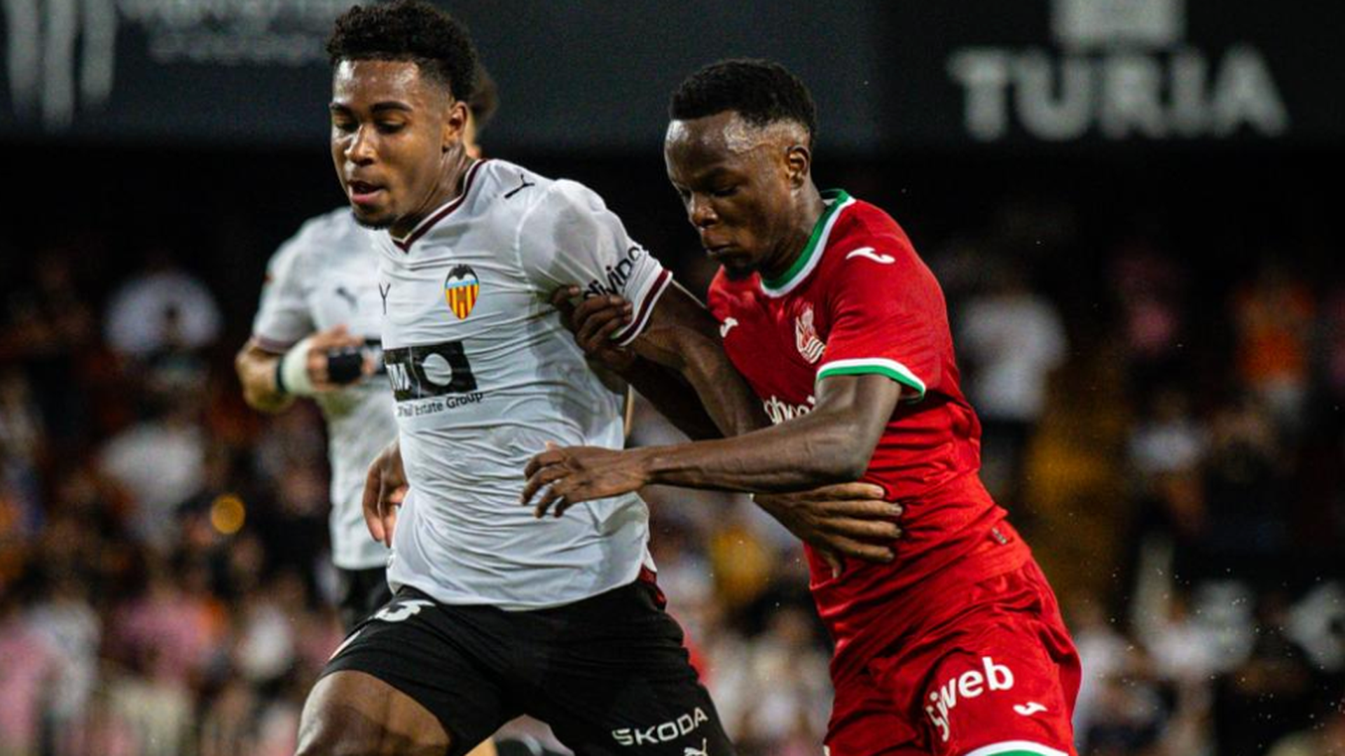 Aarón Mayol en Mestalla ante la Real Sociedad