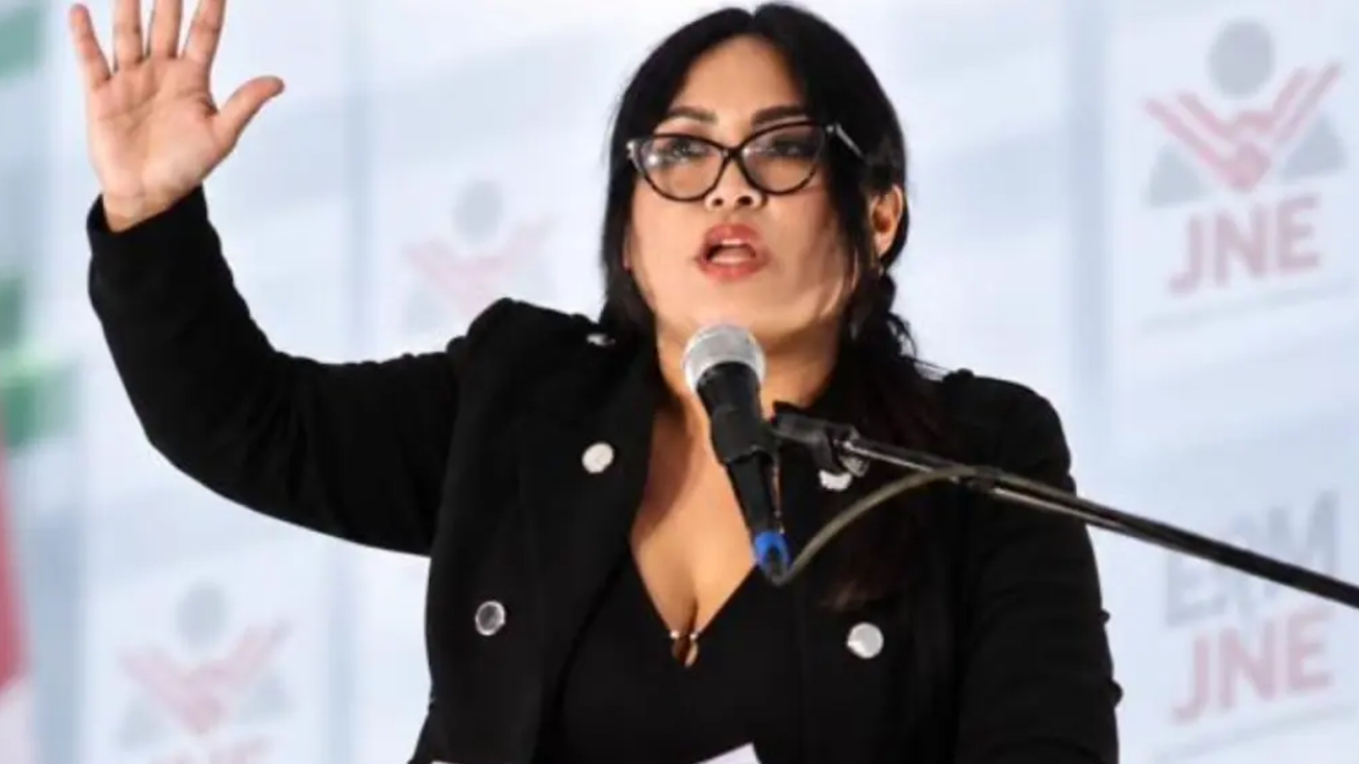 Asesinada a tiros la periodista y candidata regional Susy Aponte Polo durante un acto en Perú Asesinada a tiros la periodista y candidata regional Susy Aponte Polo durante un acto en Perú