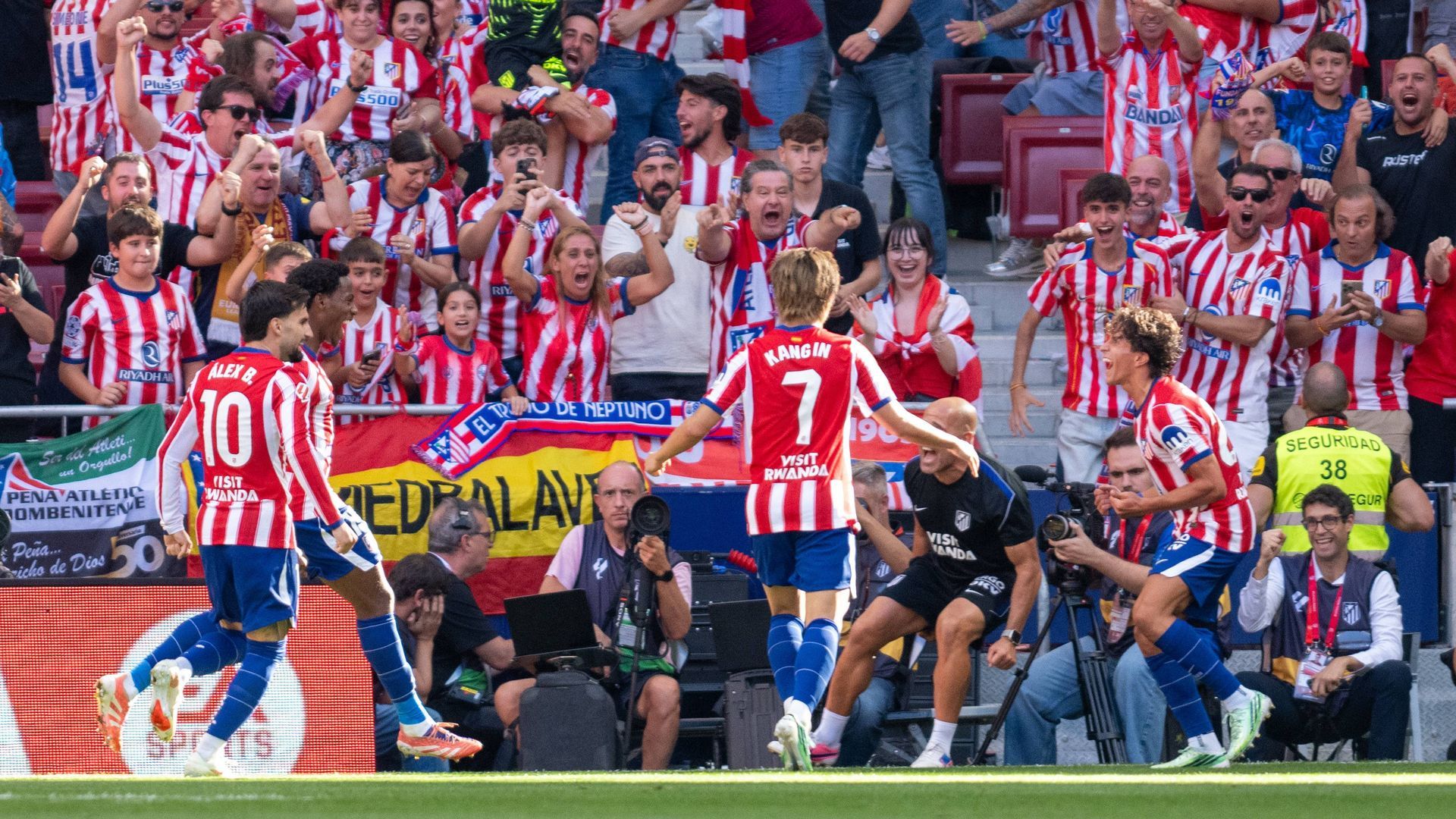 Celebración del Atlético en el derbi
