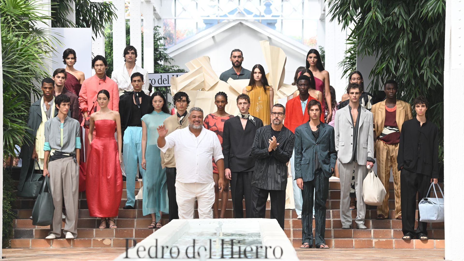 Desfile de Pedro del Hierro