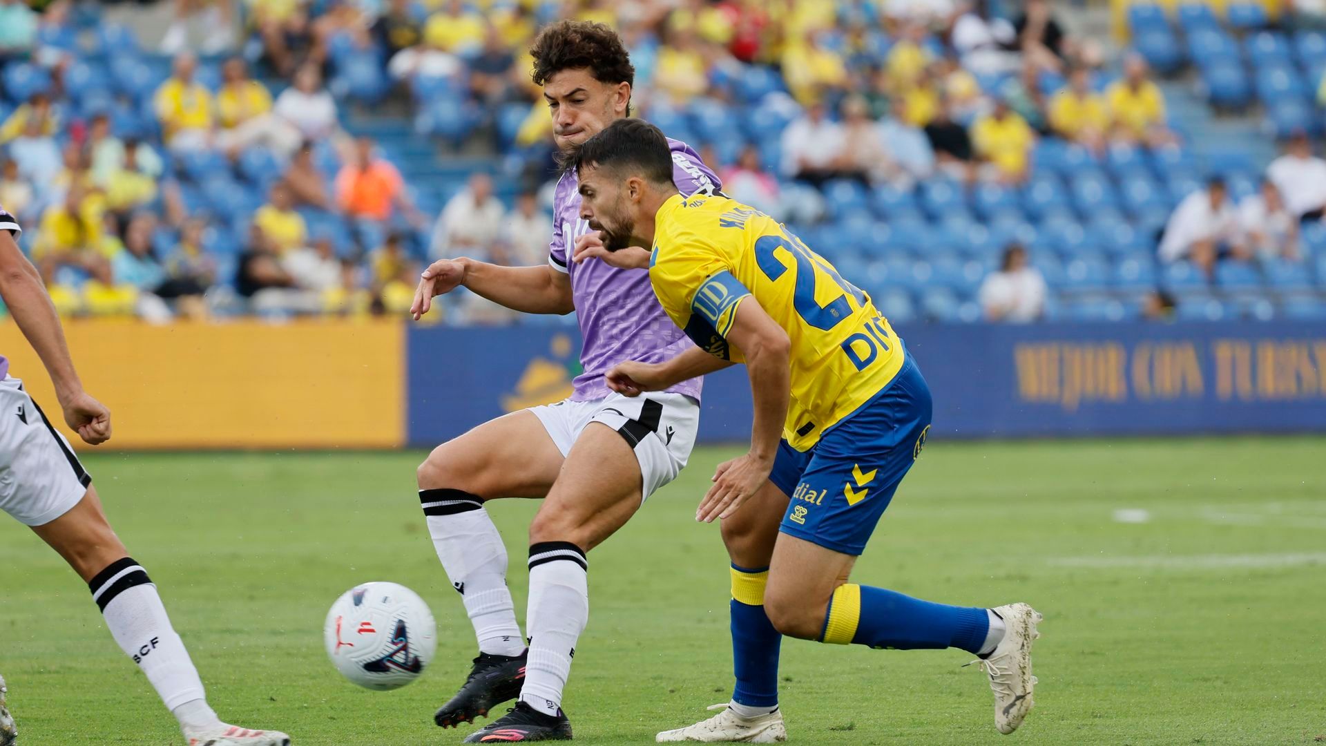 Kirian Rodríguez, durante el UD Las Palmas - Burgos.