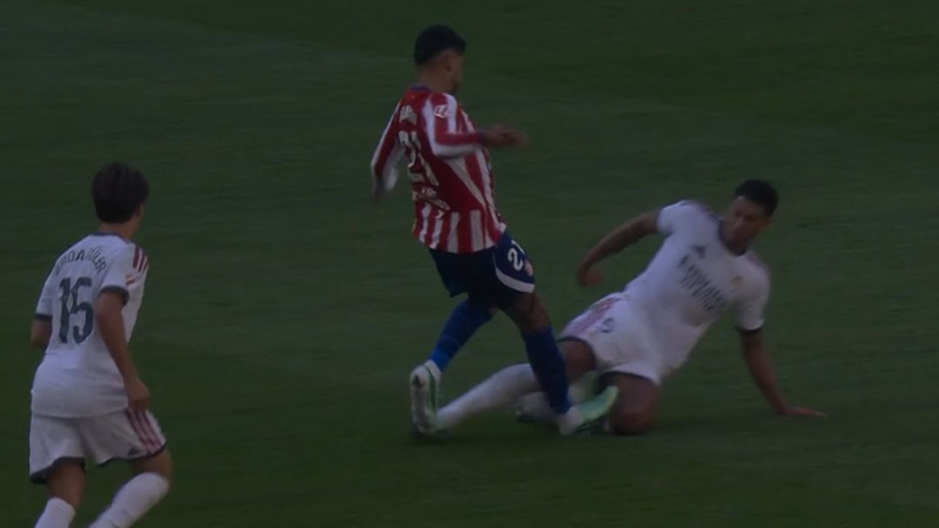 La acción del Cuti y Bellingham La acción del Cuti y Bellingham