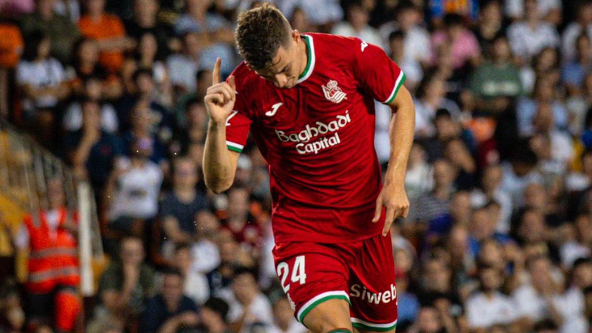Sucic celebra su gol en Mestalla