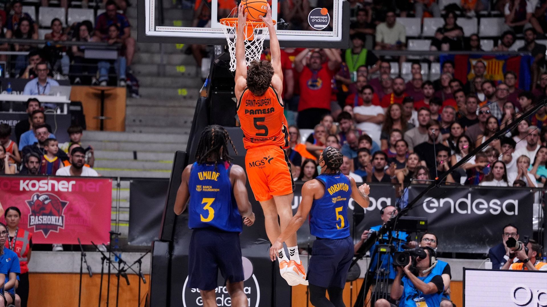 Valencia Basket muere en la orilla del Barça (86-87)