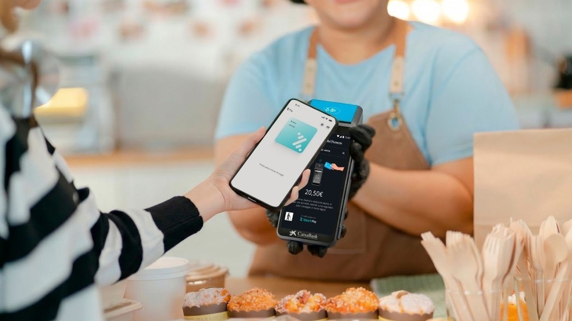 Bizum llega a los comercios: más de 1,6 millones ya aceptan pagos presenciales con el sistema de pago inmediato por móvil Bizum llega a los comercios: más de 1,6 millones ya aceptan pagos presenciales con el sistema de pago inmediato por móvil