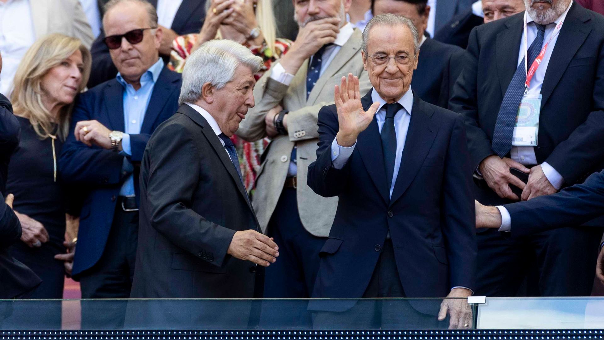 Florentino Pérez en el palco del Metropolitano Florentino Pérez en el palco del Metropolitano