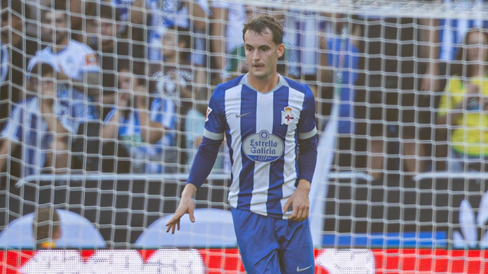 Marc Casadó ante el Betis Marc Casadó ante el Betis