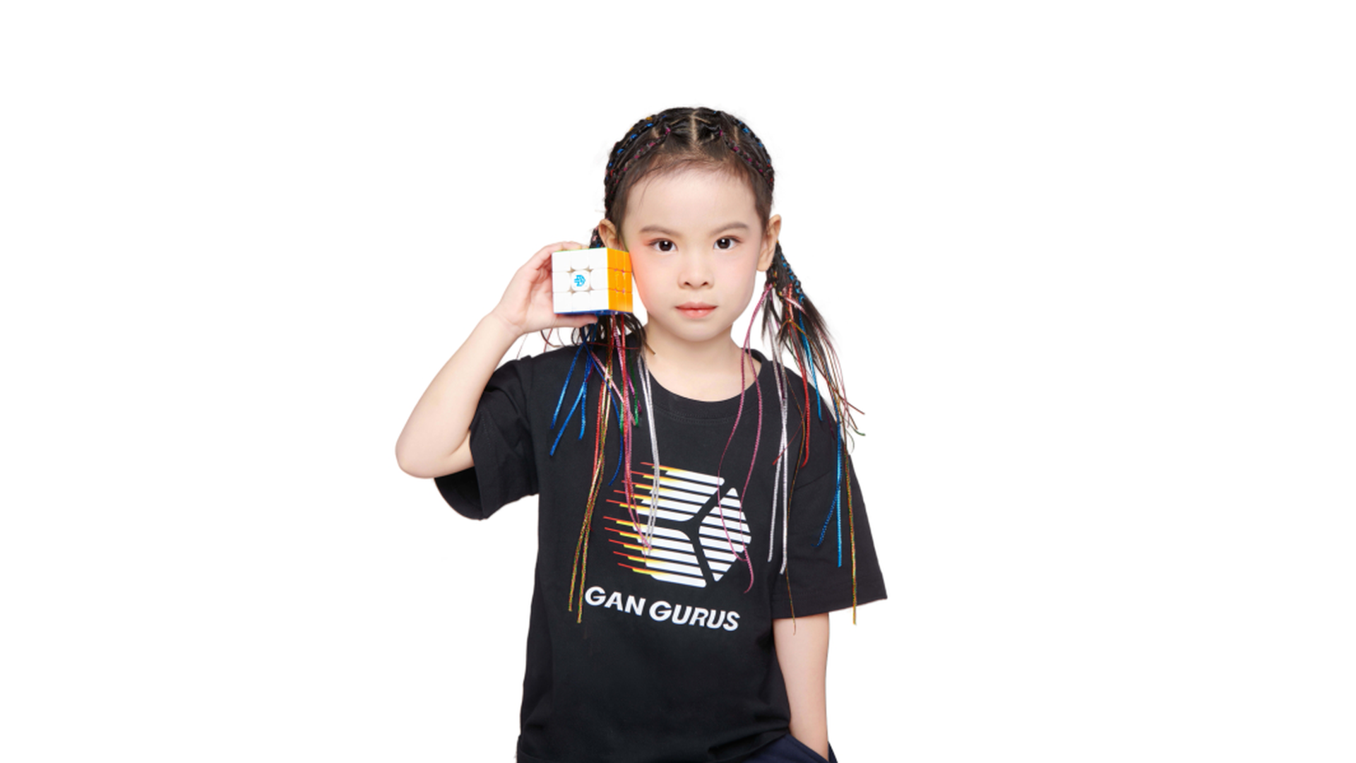 Una niña de seis años bate el récord dos veces en tres días de completar un cubo de Rubik: este es su método infalible Una niña de seis años bate el récord dos veces en tres días de completar un cubo de Rubik: este es su método infalible
