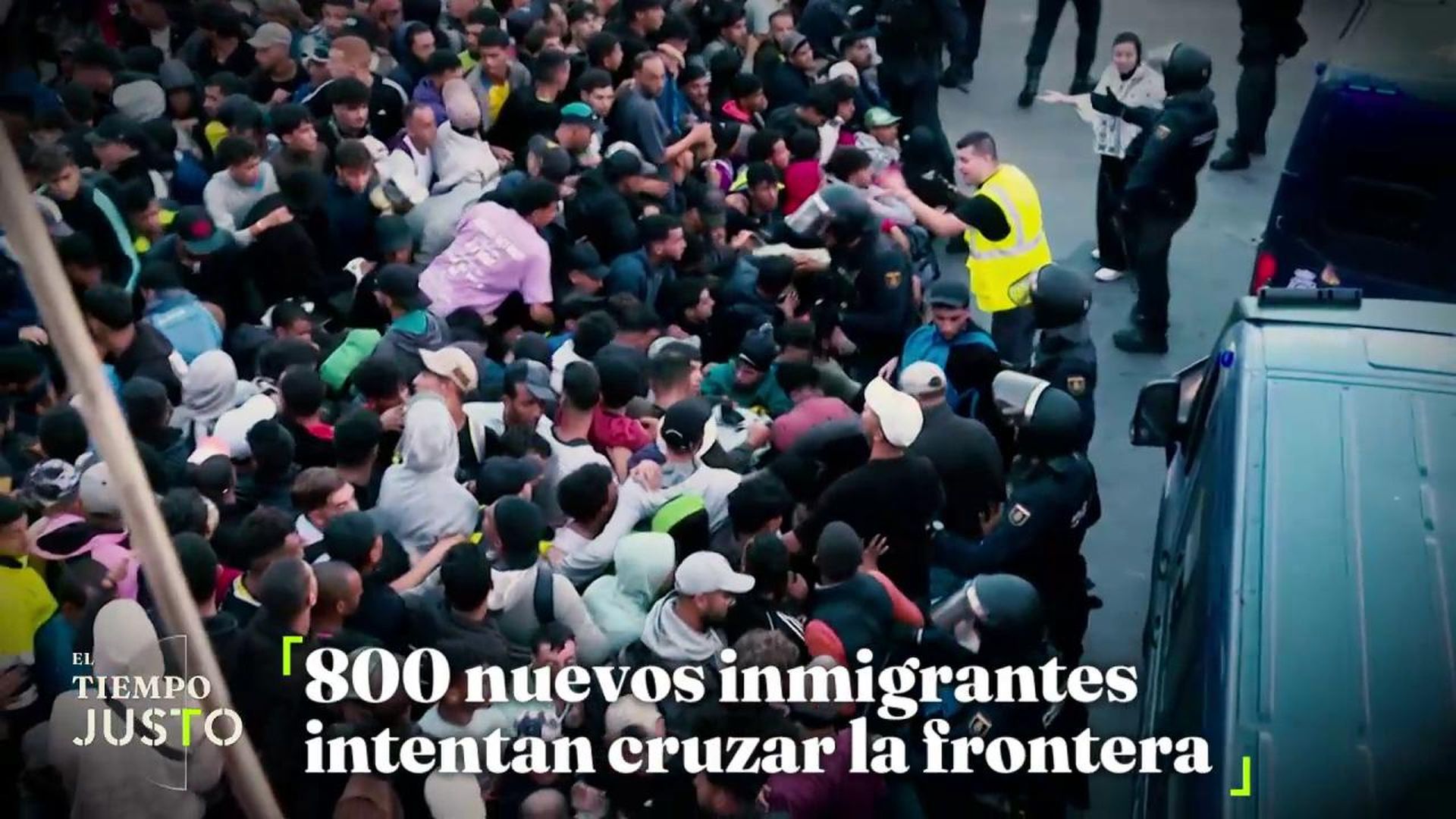 800 nuevos inmigrantes intentan cruzar la frontera de Ceuta