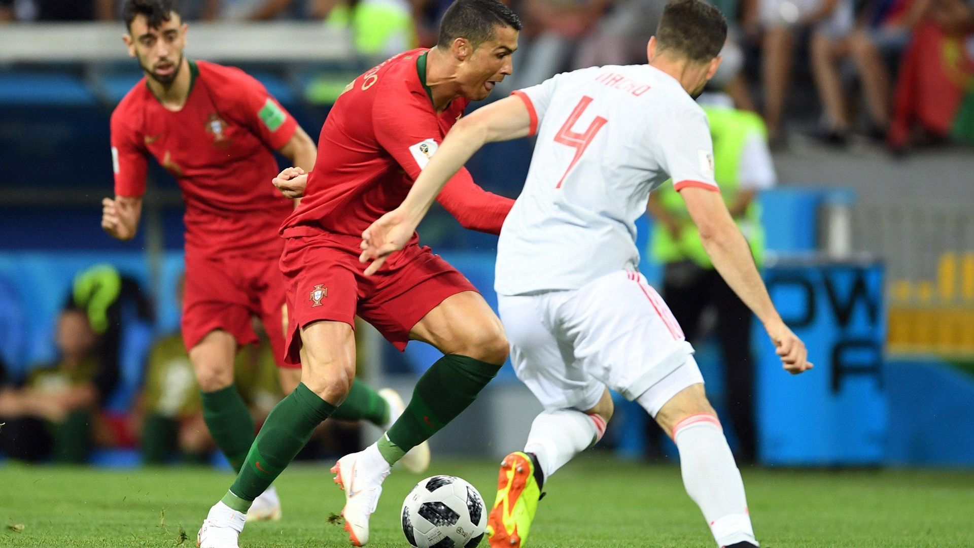 Cristiano y Nacho, en el Mundial de 2018 en Rusia entre Portugal y España Cristiano y Nacho, en el Mundial de 2018 en Rusia entre Portugal y España