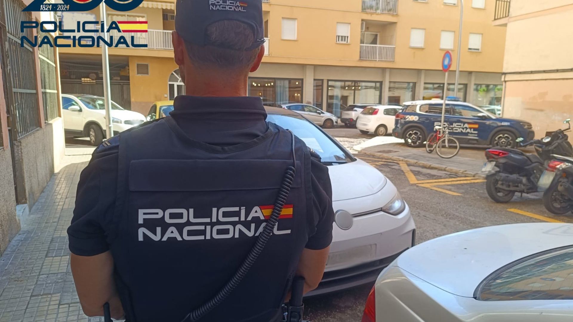 Detenido por amenazar con un hacha a su vecino en Palma tras una discusión por el volumen de la música Detenido por amenazar con un hacha a su vecino en Palma tras una discusión por el volumen de la música