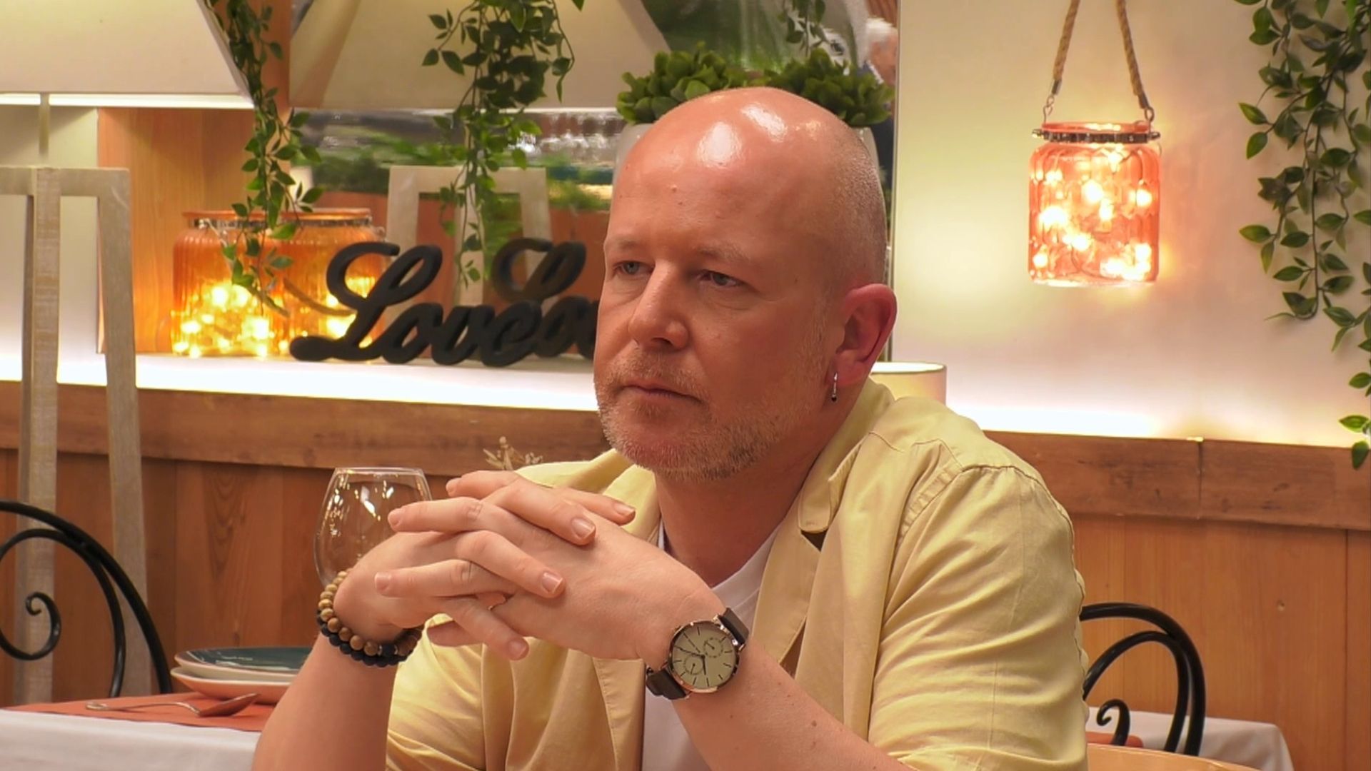 Kaken tiene claro que no quiere ser pareja de John: “En una segunda cita, iríamos directamente al postre”