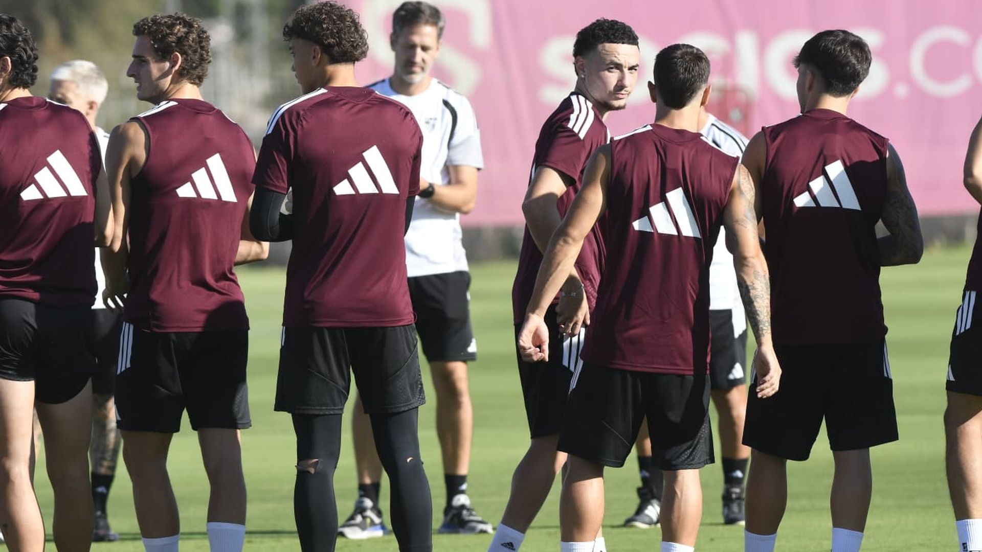 Rubén Vargas, en el entrenamiento del Sevilla de este martes