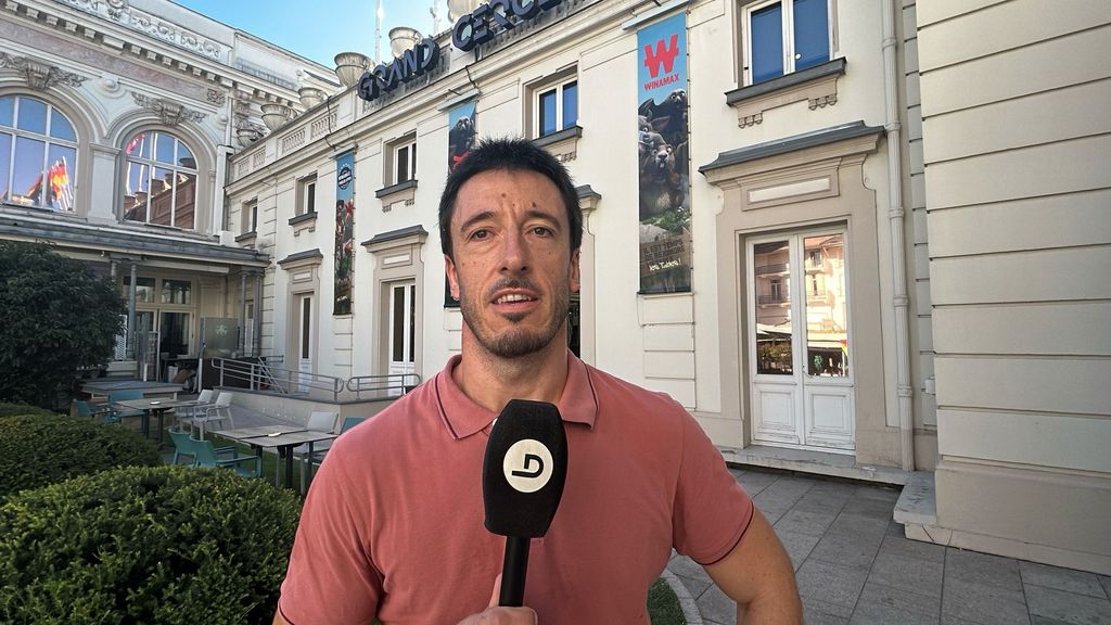 Adrián Guillamón atiende a ElDesmarque