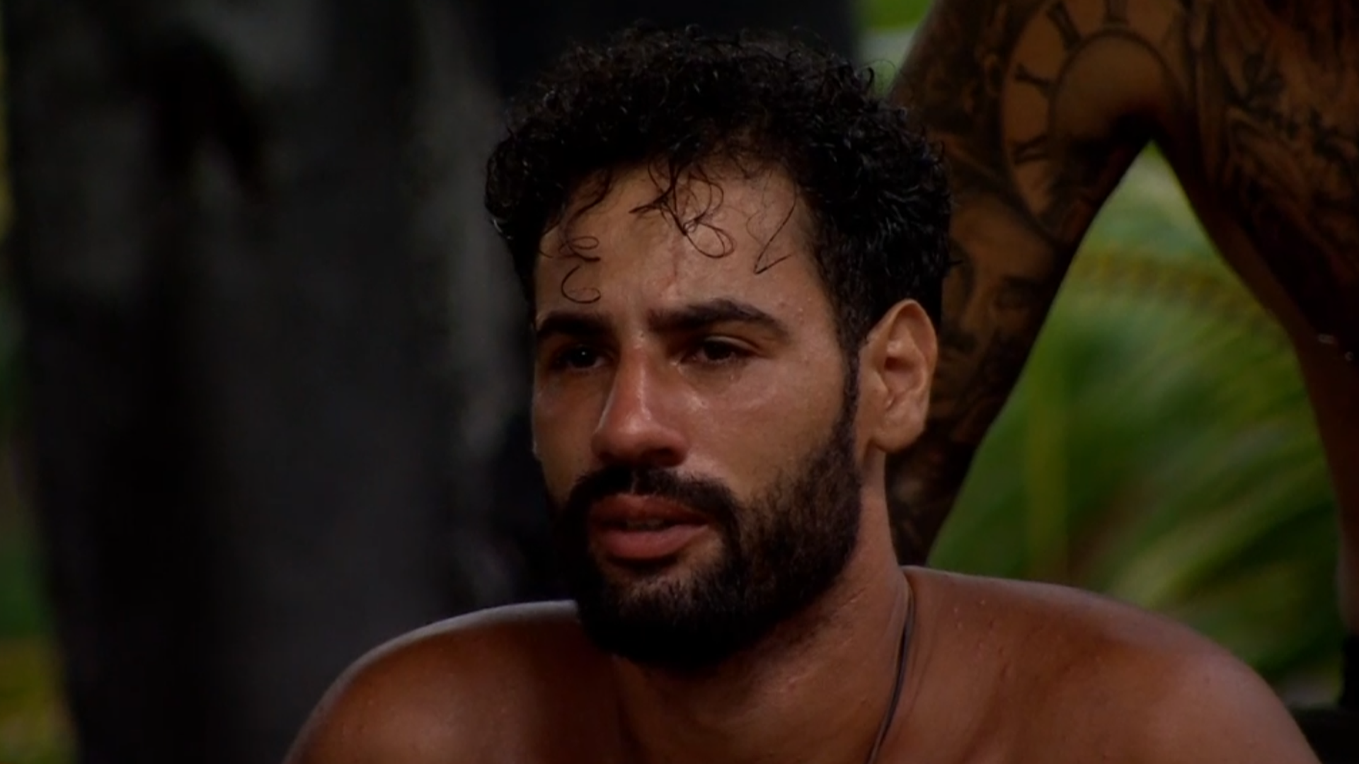 Asraf se derrumba tras tomar la decisión de continuar en ‘Supervivientes All Stars’: “Nunca me había visto así” Asraf se derrumba tras tomar la decisión de continuar en ‘Supervivientes All Stars’: “Nunca me había visto así”
