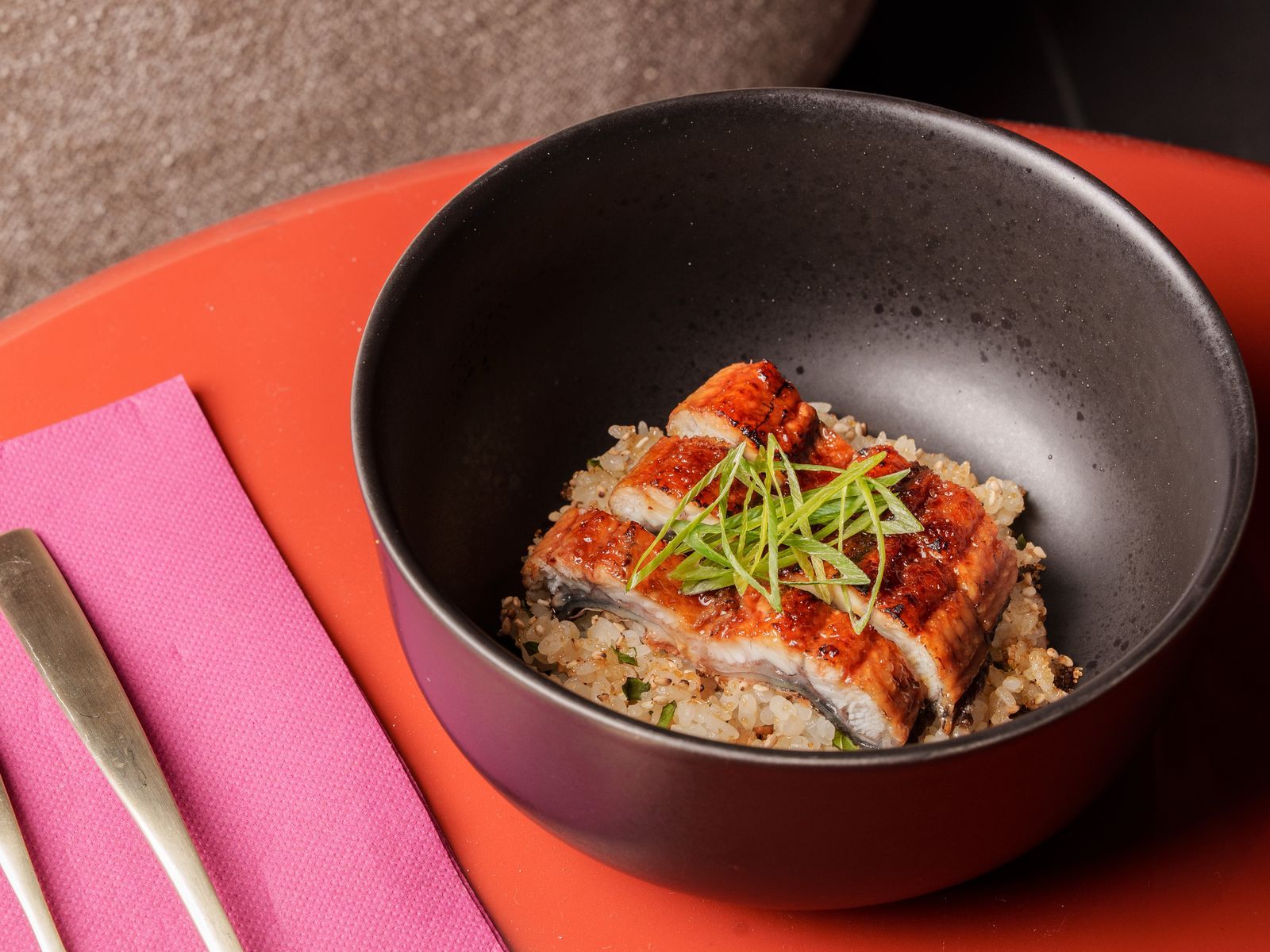 El donburi de anguila es uno de sus platos más reconocidos