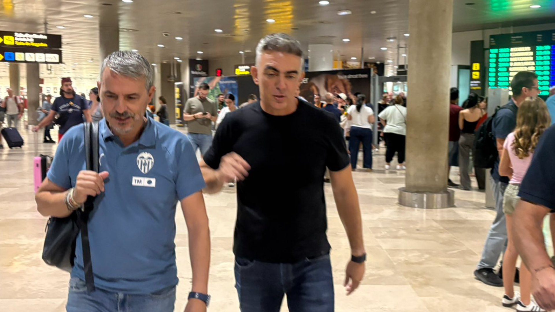 Toni Amor, segundo de Javier Aguirre, ya está en Valencia