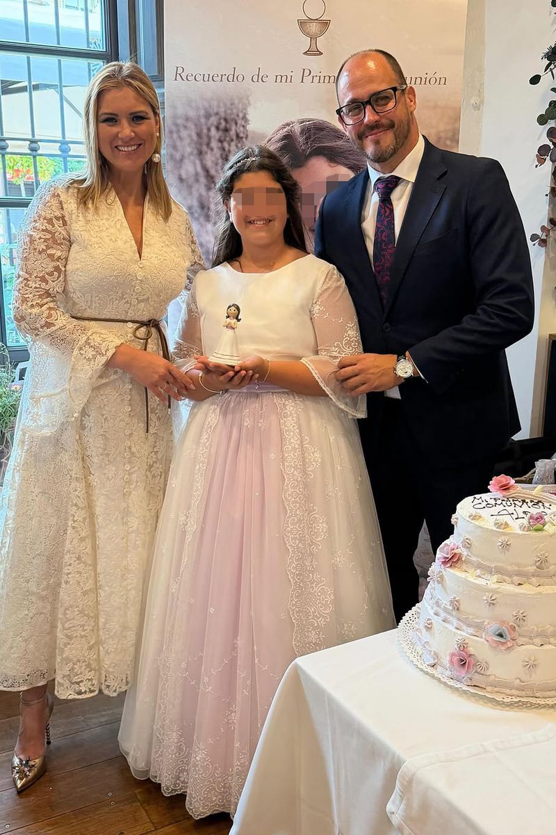Alba, la hija mayor de María Jesús Ruiz, hizo la comunión esta pasada primavera