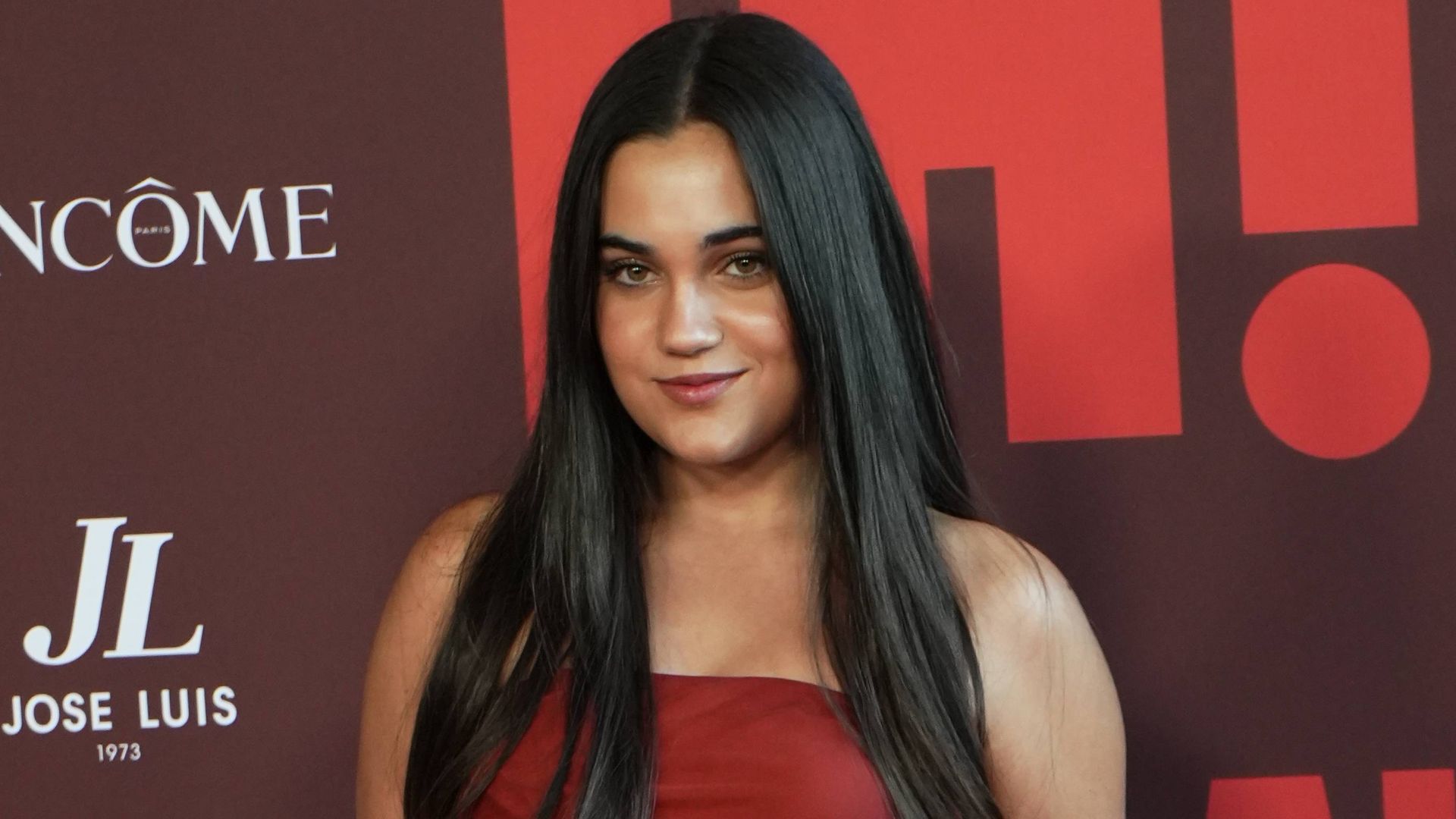 Daniella Bustamante acudió a su primer evento sin sus padres Daniella Bustamante acudió a su primer evento sin sus padres