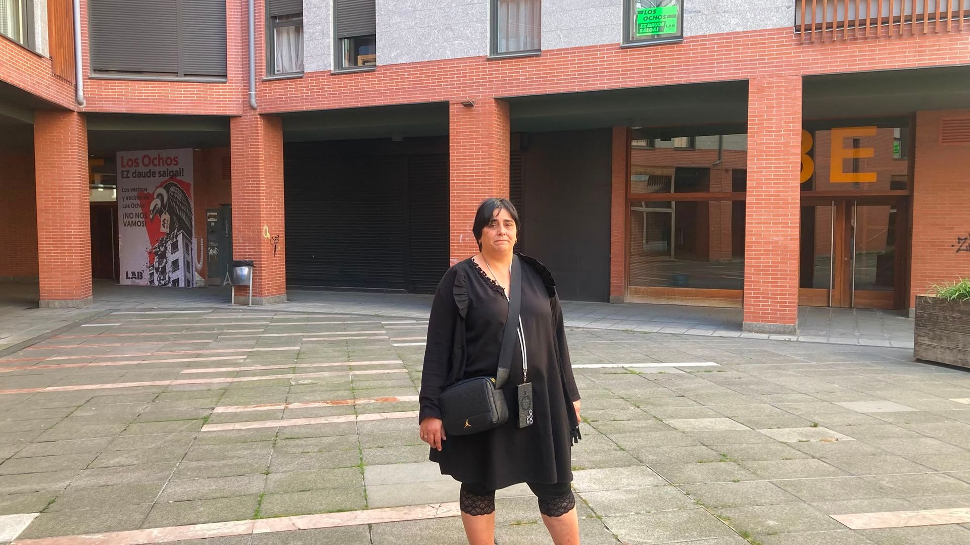 Saioa lleva ocho años viviendo de alquiler en un piso de Los Ochos con su marido y sus dos hijos Saioa lleva ocho años viviendo de alquiler en un piso de Los Ochos con su marido y sus dos hijos