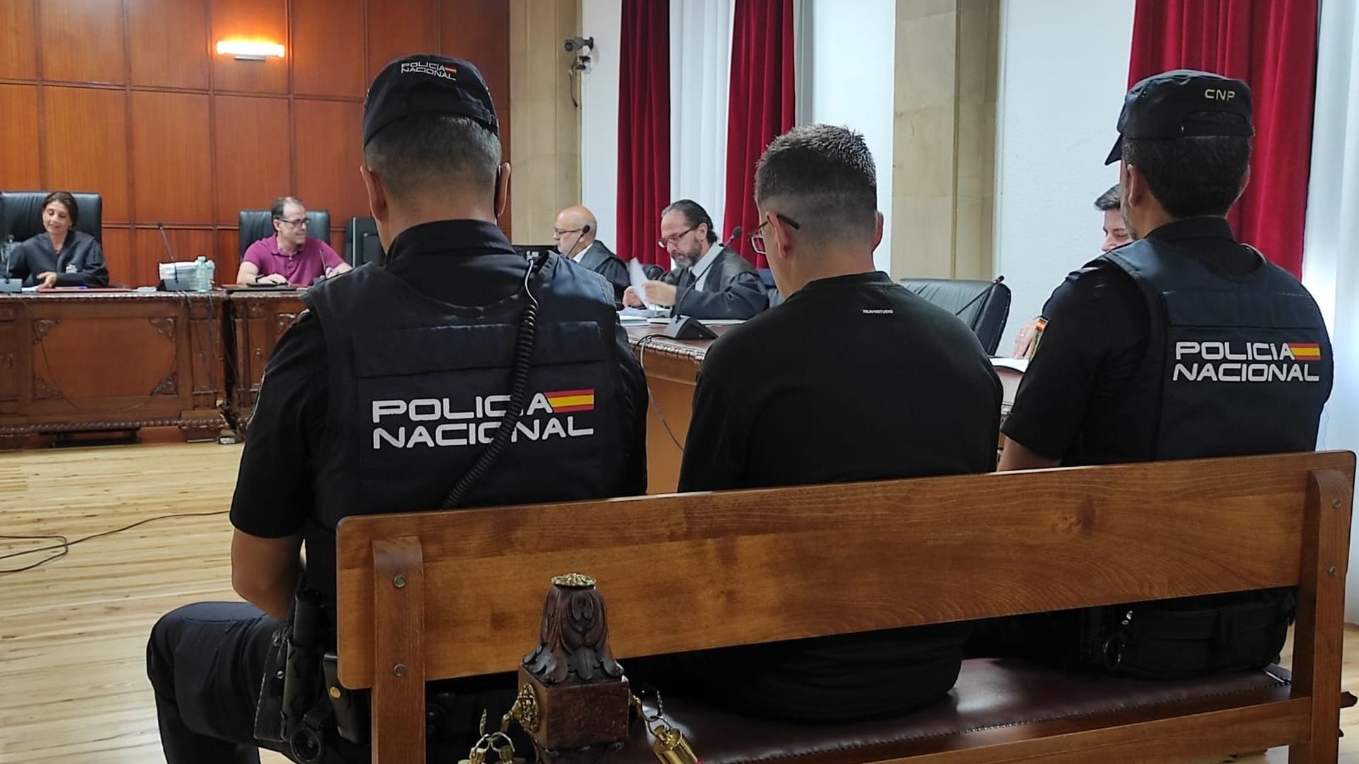 Un hombre de 41 años, culpable de robar, violar y asesinar a una mujer de 74 años en su casa de Jaén Un hombre de 41 años, culpable de robar, violar y asesinar a una mujer de 74 años en su casa de Jaén