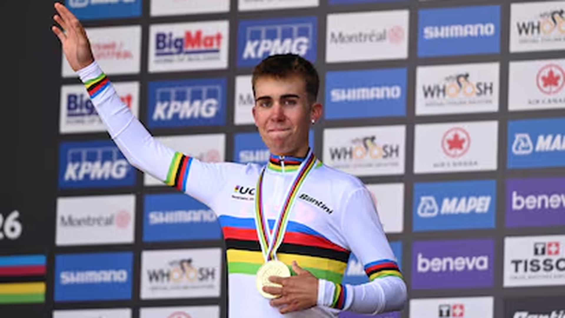 Benjamín Noval Suárez en el podio celebrando una de las dos medallas de oro que ha conseguido en Montreal Benjamín Noval Suárez en el podio celebrando una de las dos medallas de oro que ha conseguido en Montreal