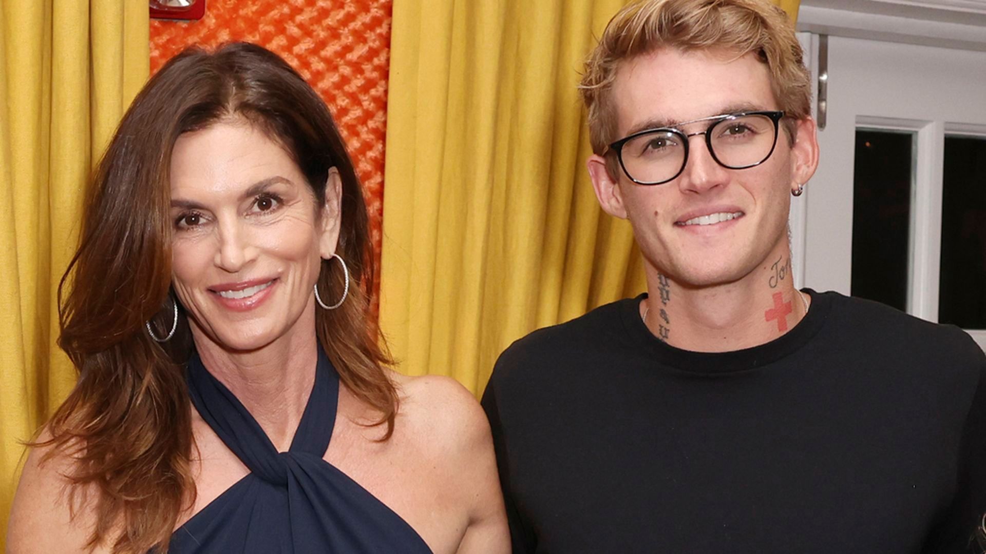 Cindy Crawford y su hijo, Presley Gerber Cindy Crawford y su hijo, Presley Gerber