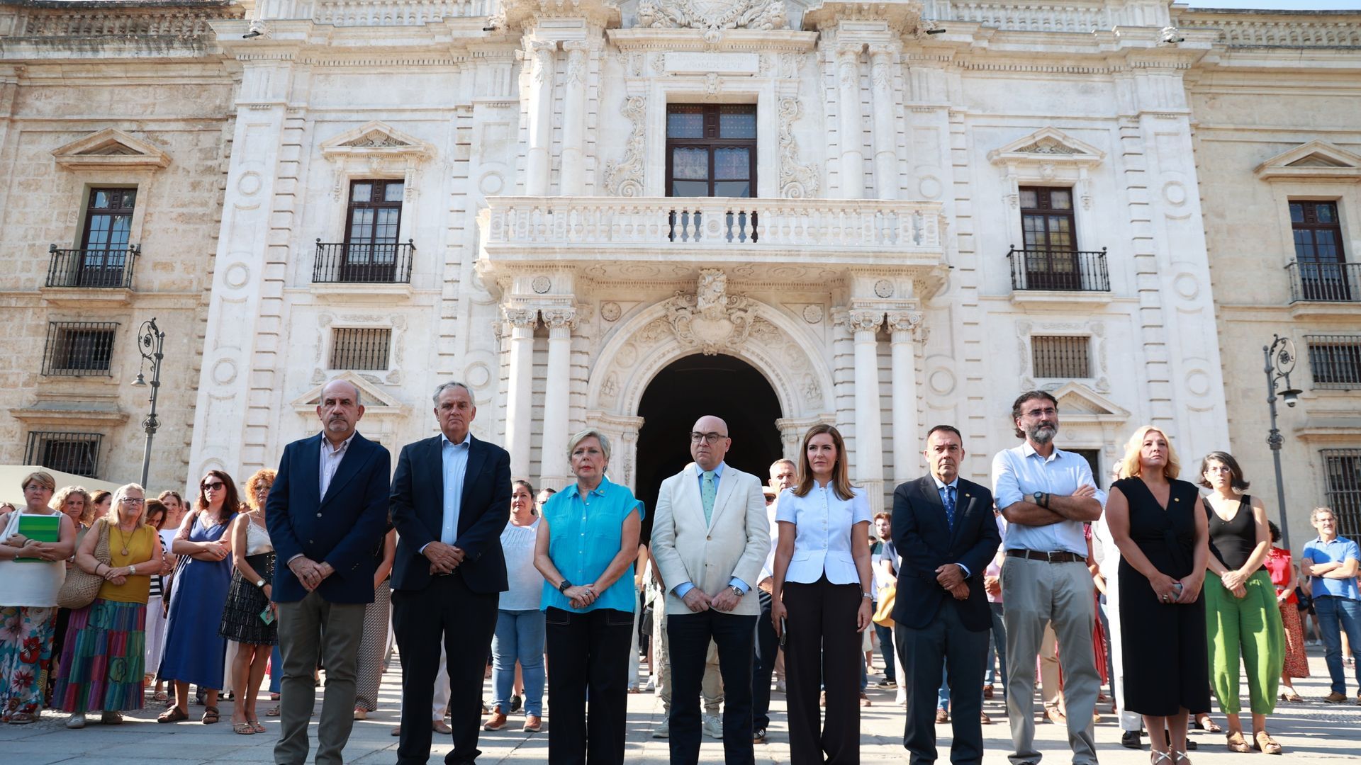 El Ayuntamiento de Granada condena el asesinato de Claudia Tacoronte en México: trasladan el pésame a la familia y a sus compañeros El Ayuntamiento de Granada condena el asesinato de Claudia Tacoronte en México: trasladan el pésame a la familia y a sus compañeros
