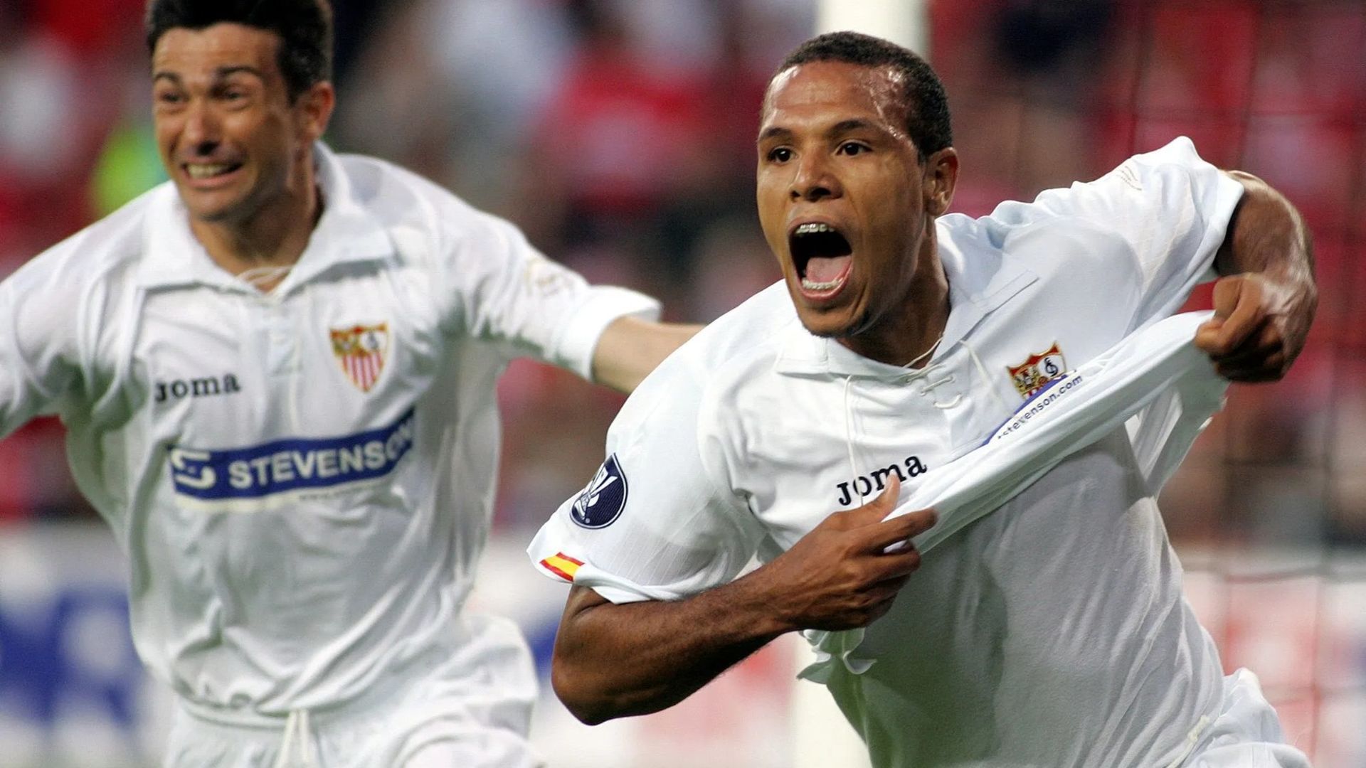 Luis Fabiano, celebrando su gol en Eindhoven Luis Fabiano, celebrando su gol en Eindhoven