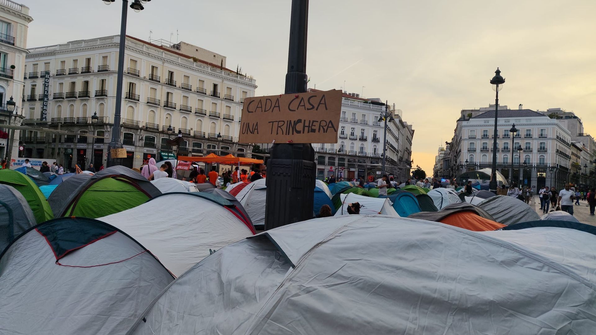 Las imágenes de la acampada en la puerta del Sol