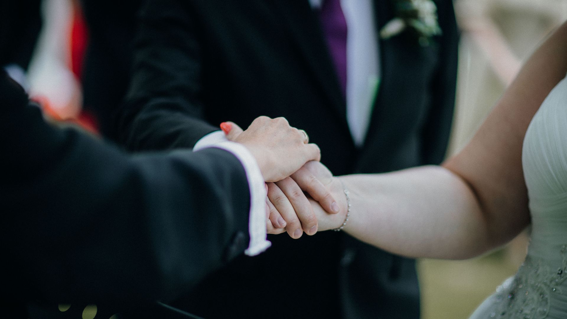 Los testigos de la boda viral de Orense desmienten la versión del novio: "Nos habían invitado para sacarnos los cuartos" Los testigos de la boda viral de Orense desmienten la versión del novio: "Nos habían invitado para sacarnos los cuartos"