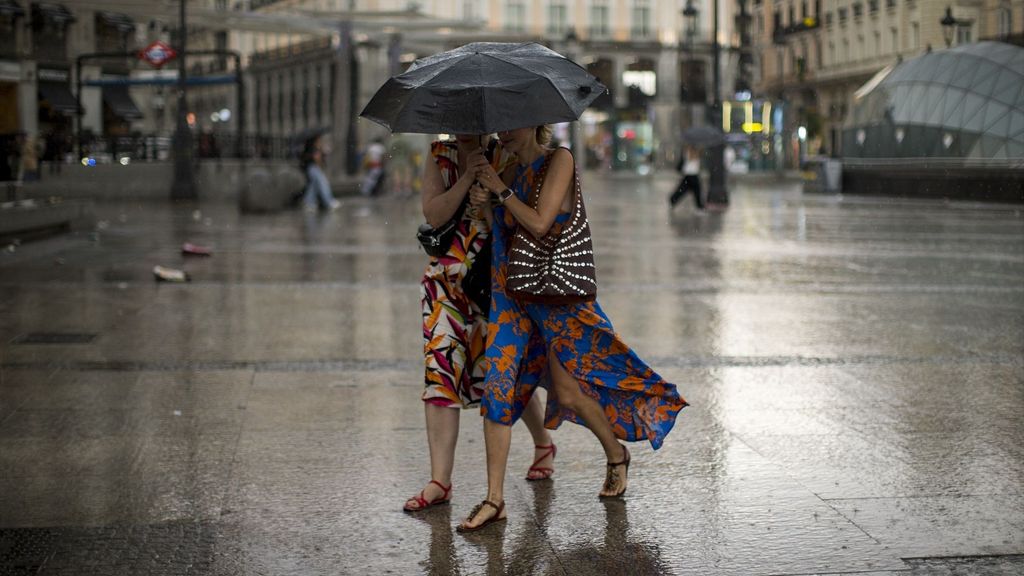 Cambio de tiempo en la Península: este lunes, bajada de las temperaturas y alerta por lluvias