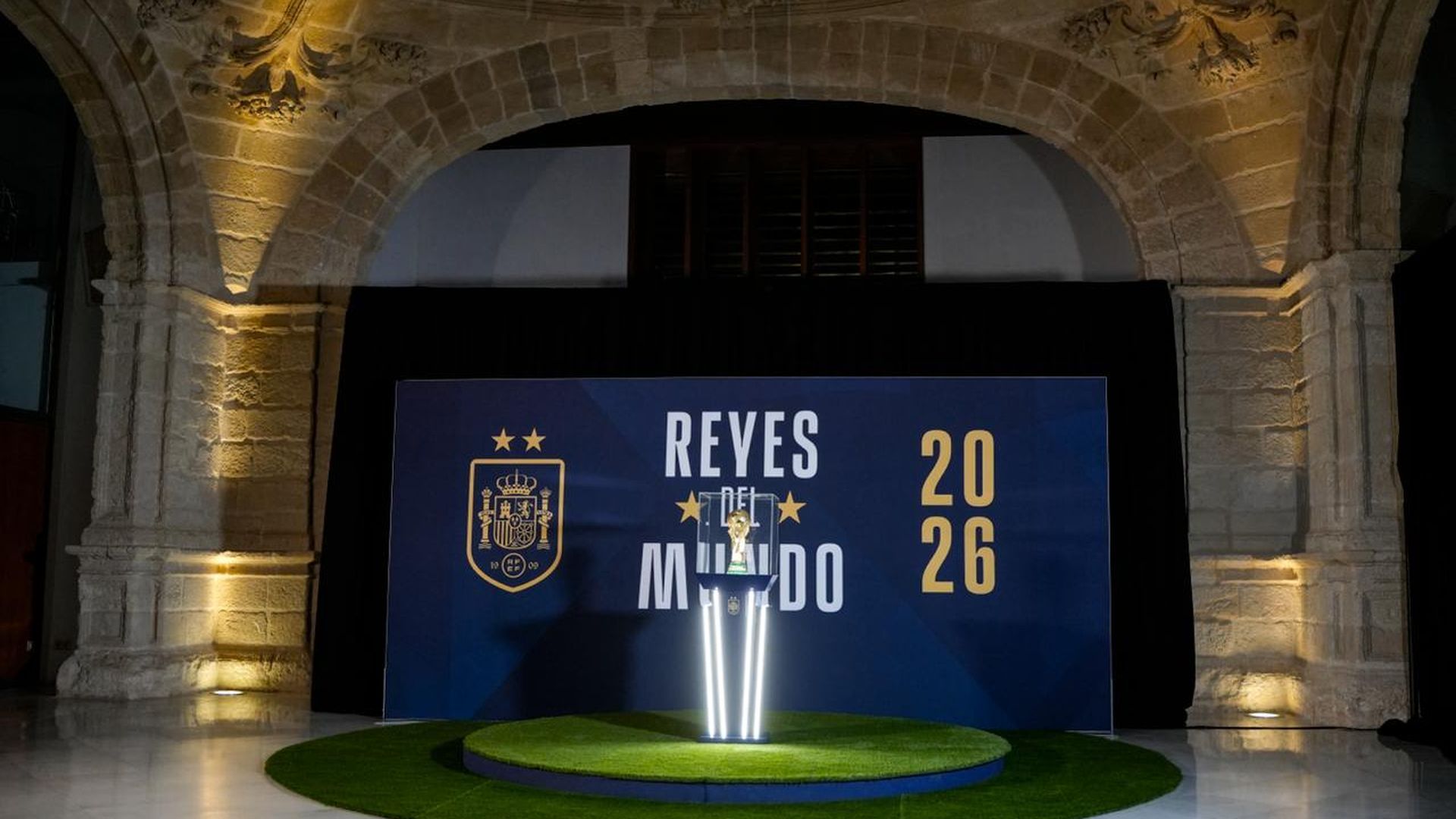 La copa del Mundial, en el Parlamento de Andalucía