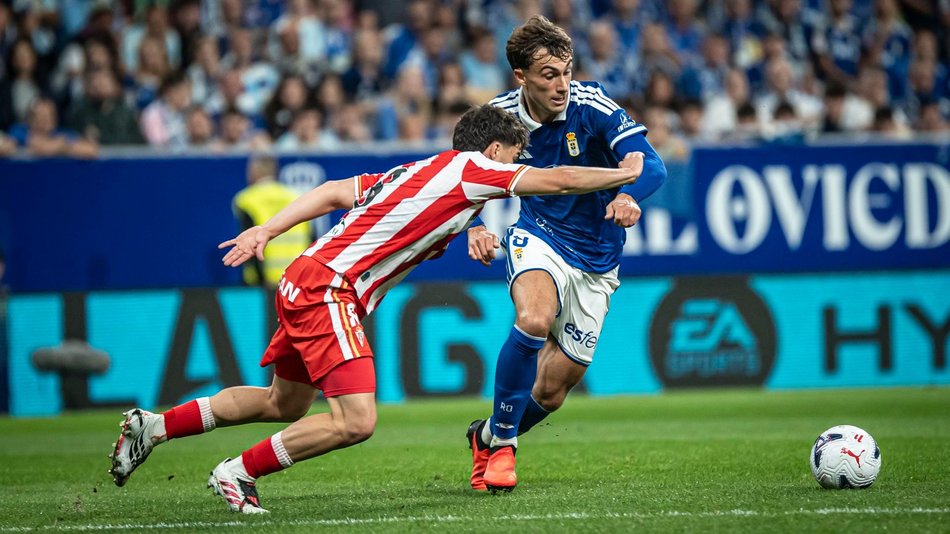 Mikel Goti en el derbi asturiano