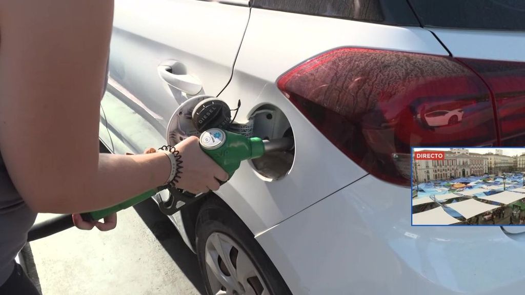 Consumidores al límite al ir a echar gasolina: "Miedo a no poder repostar más"