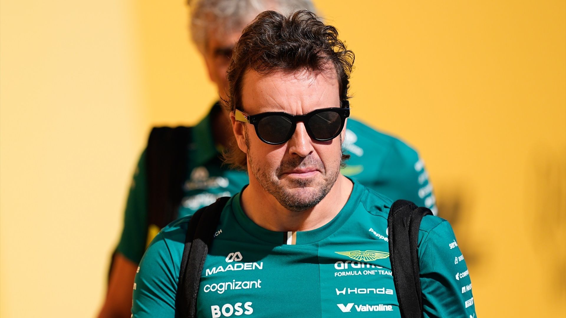 Fernando Alonso en el paddock del Gran Premio de Azerbaiyán Fernando Alonso en el paddock del Gran Premio de Azerbaiyán
