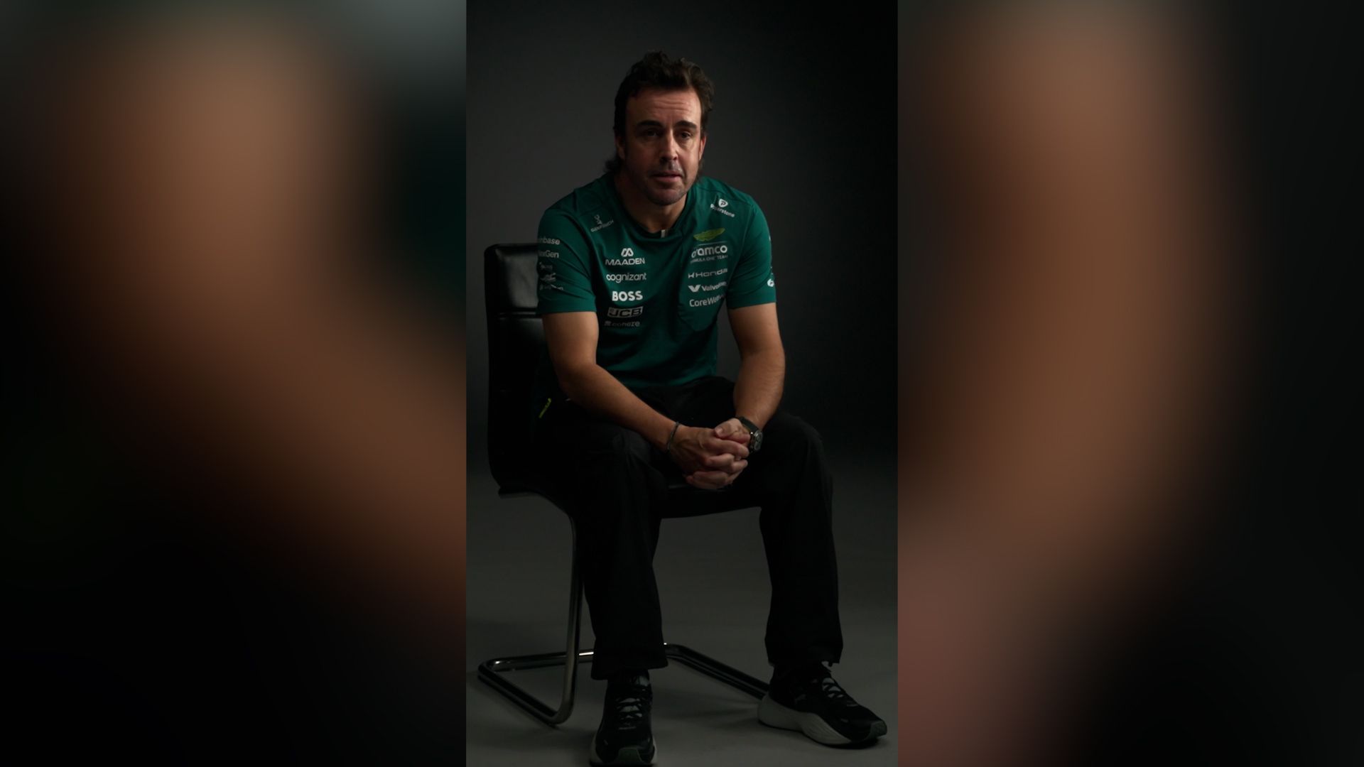 Fernando Alonso renueva con Aston Martin Fernando Alonso renueva con Aston Martin