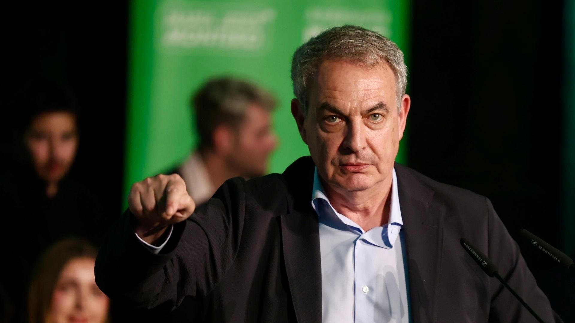 La Fiscalía rechaza la petición de Zapatero de excluir del caso una operación en Bolivia La Fiscalía rechaza la petición de Zapatero de excluir del caso una operación en Bolivia