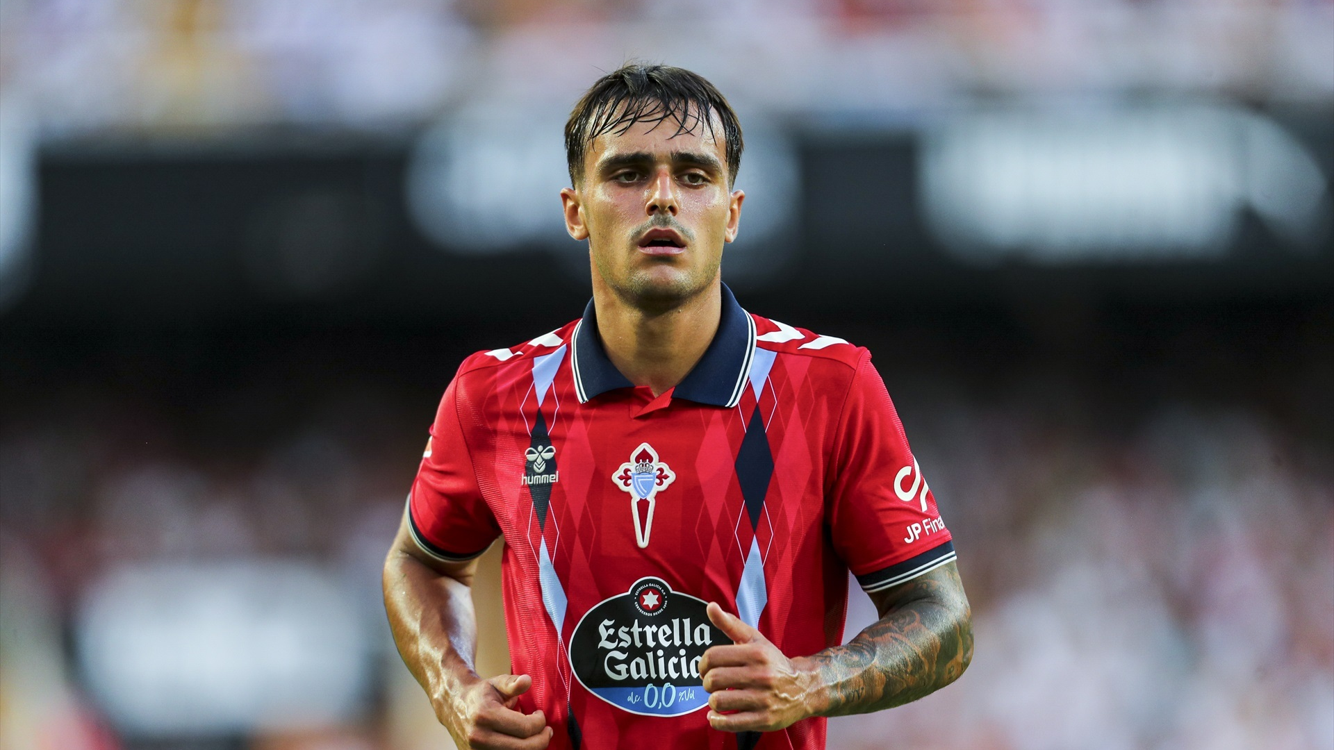 Miguel Román, en un partido con el Celta de Vigo