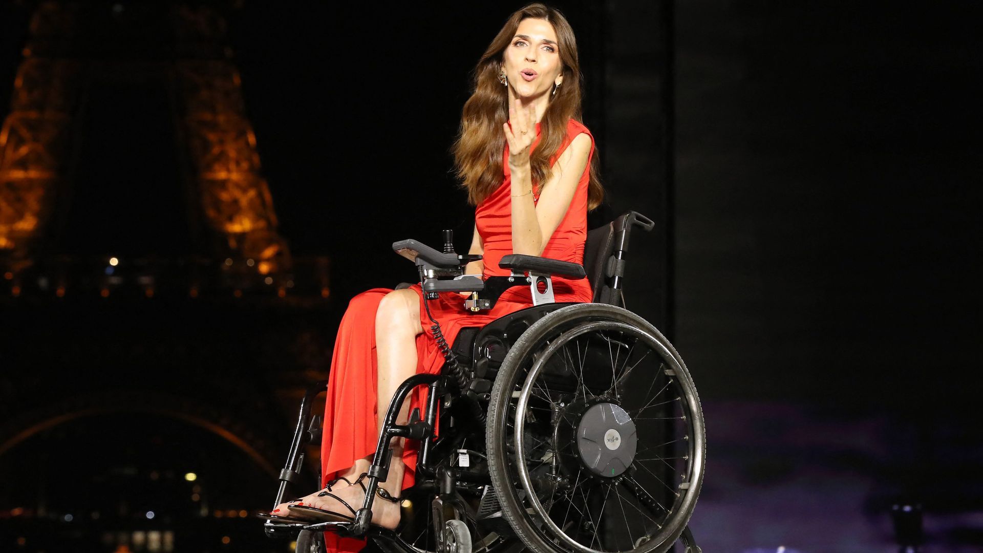 Virginie Dubost, en el desfile de L'Oréal Paris