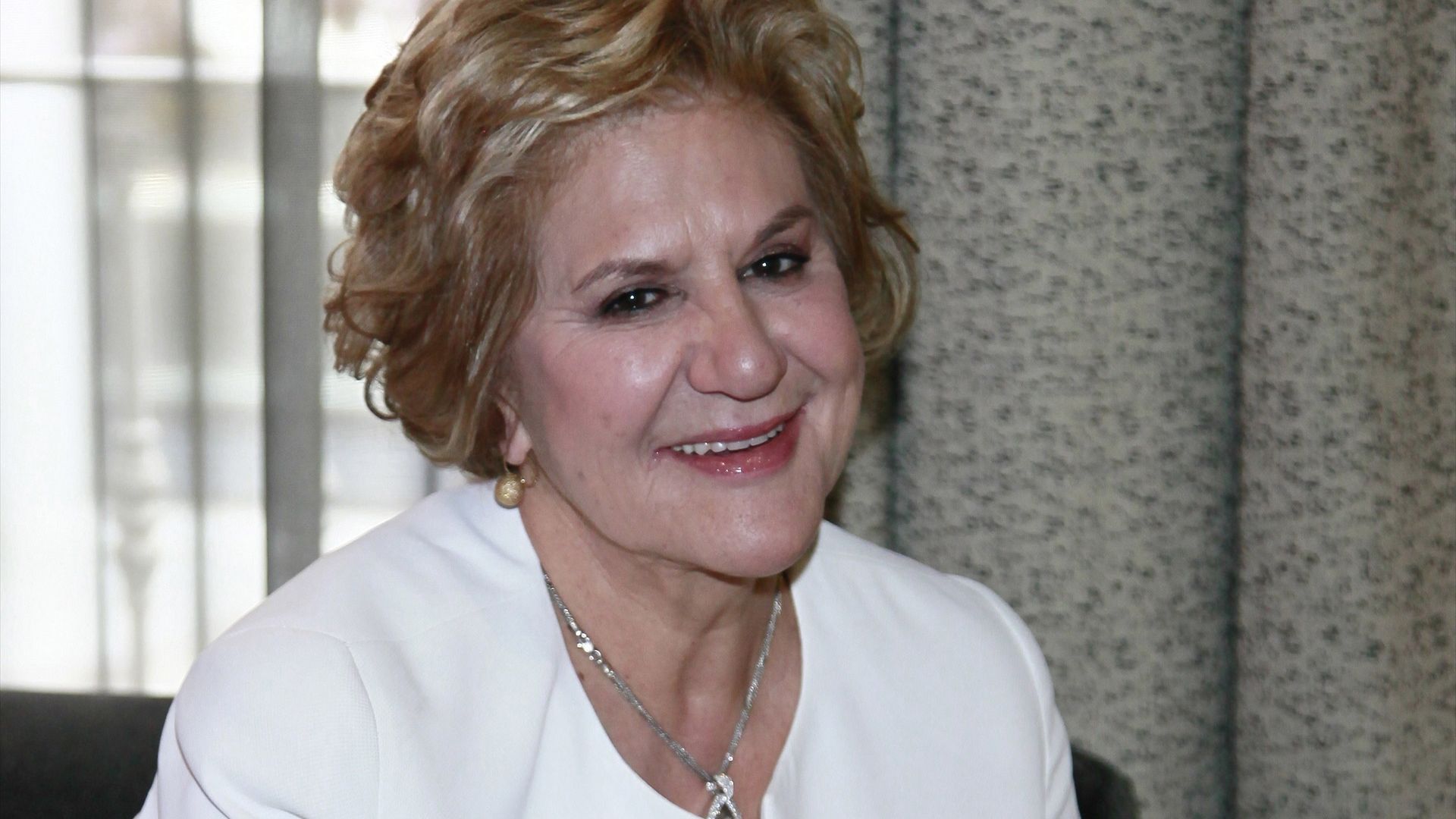 Carmen Bazán, en medio del conflicto de Belén Esteban con el clan Janeiro: "Es abuela por ambos lados"