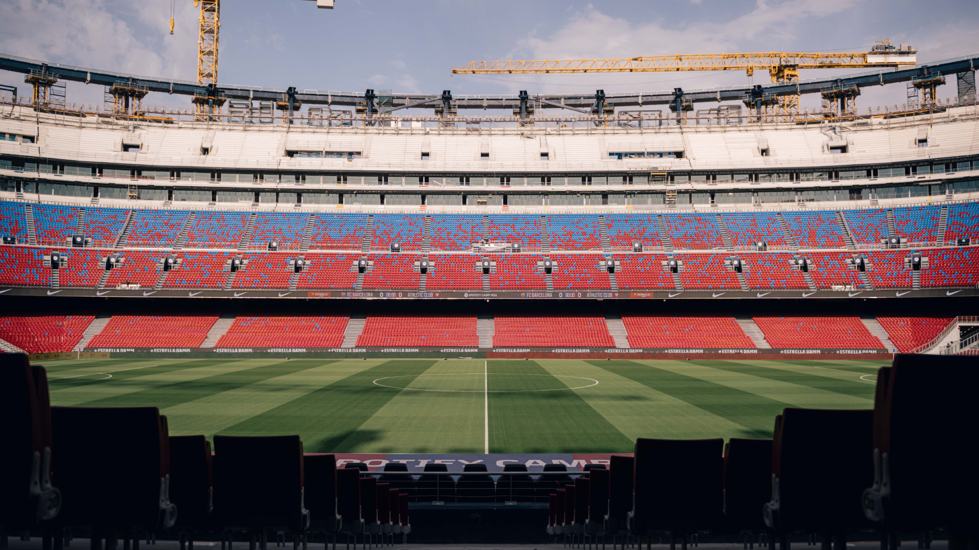 El Camp Nou, durante las obras