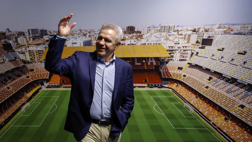 Javier Aguirre asegura que no se puede decir no al Valencia CF