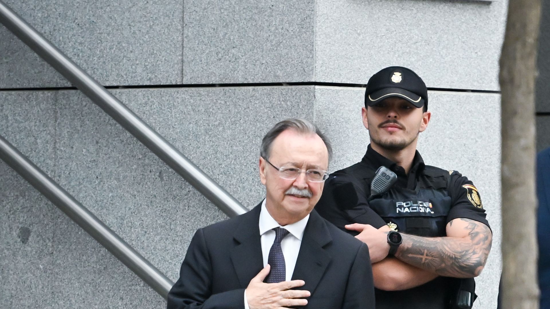 Juan Jesús Vivas a las puertas de la Audiencia