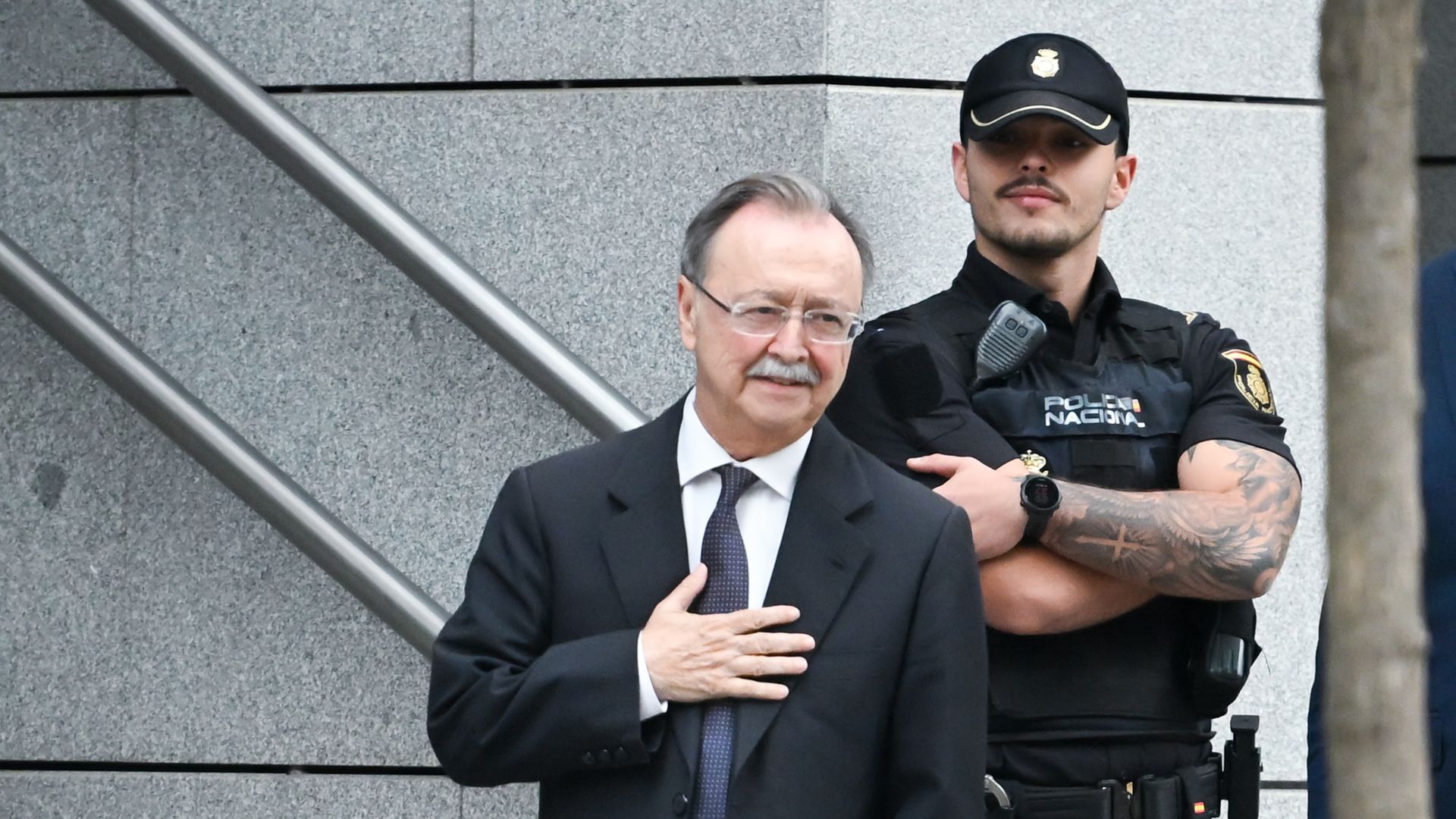 Juan Jesús Vivas a las puertas de la Audiencia Juan Jesús Vivas a las puertas de la Audiencia
