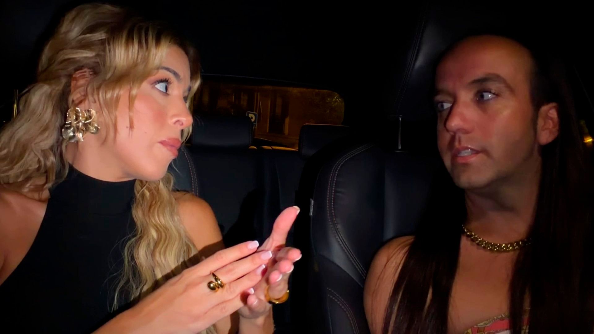 Oriana se sincera sobre su distanciamiento con Sara Revuelta Algo pasa con Oriana Temporada 1 Top Vídeos 82 Oriana se sincera sobre su distanciamiento con Sara Revuelta Algo pasa con Oriana Temporada 1 Top Vídeos 82