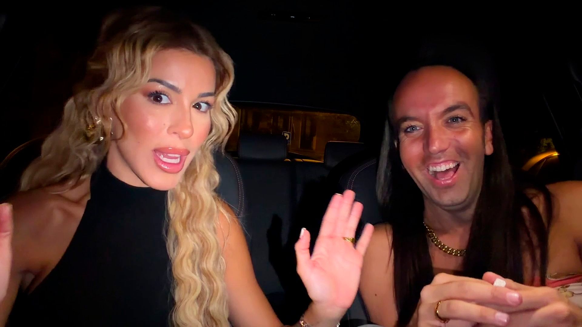 Oriana, sobre los anillos que Luis Mateucci y Tony le regalaron Algo pasa con Oriana Temporada 1 Top Vídeos 83 Oriana, sobre los anillos que Luis Mateucci y Tony le regalaron Algo pasa con Oriana Temporada 1 Top Vídeos 83