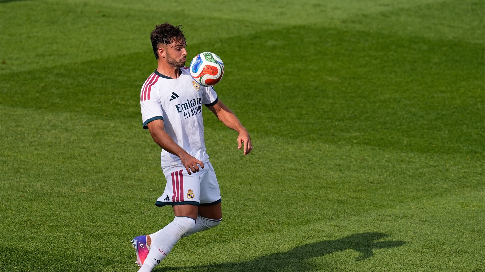 Raúl Asencio, durante la pretemporada del Real Madrid Raúl Asencio, durante la pretemporada del Real Madrid