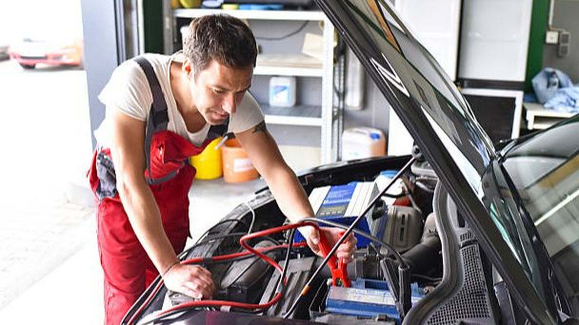 Señales de alerta: consejos para saber si la batería del coche necesita un cambio Señales de alerta: consejos para saber si la batería del coche necesita un cambio